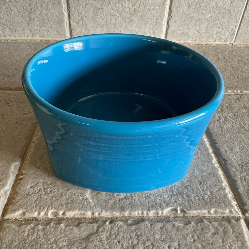 Retired Fiesta Peacock Square Bowl